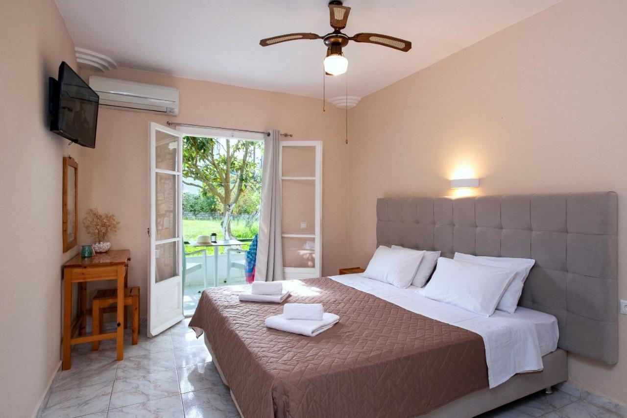 Damaskis Kassiopi Studios Buitenkant foto