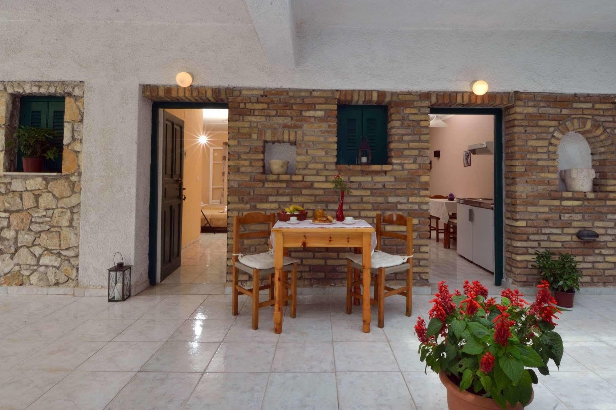 Damaskis Kassiopi Studios Buitenkant foto