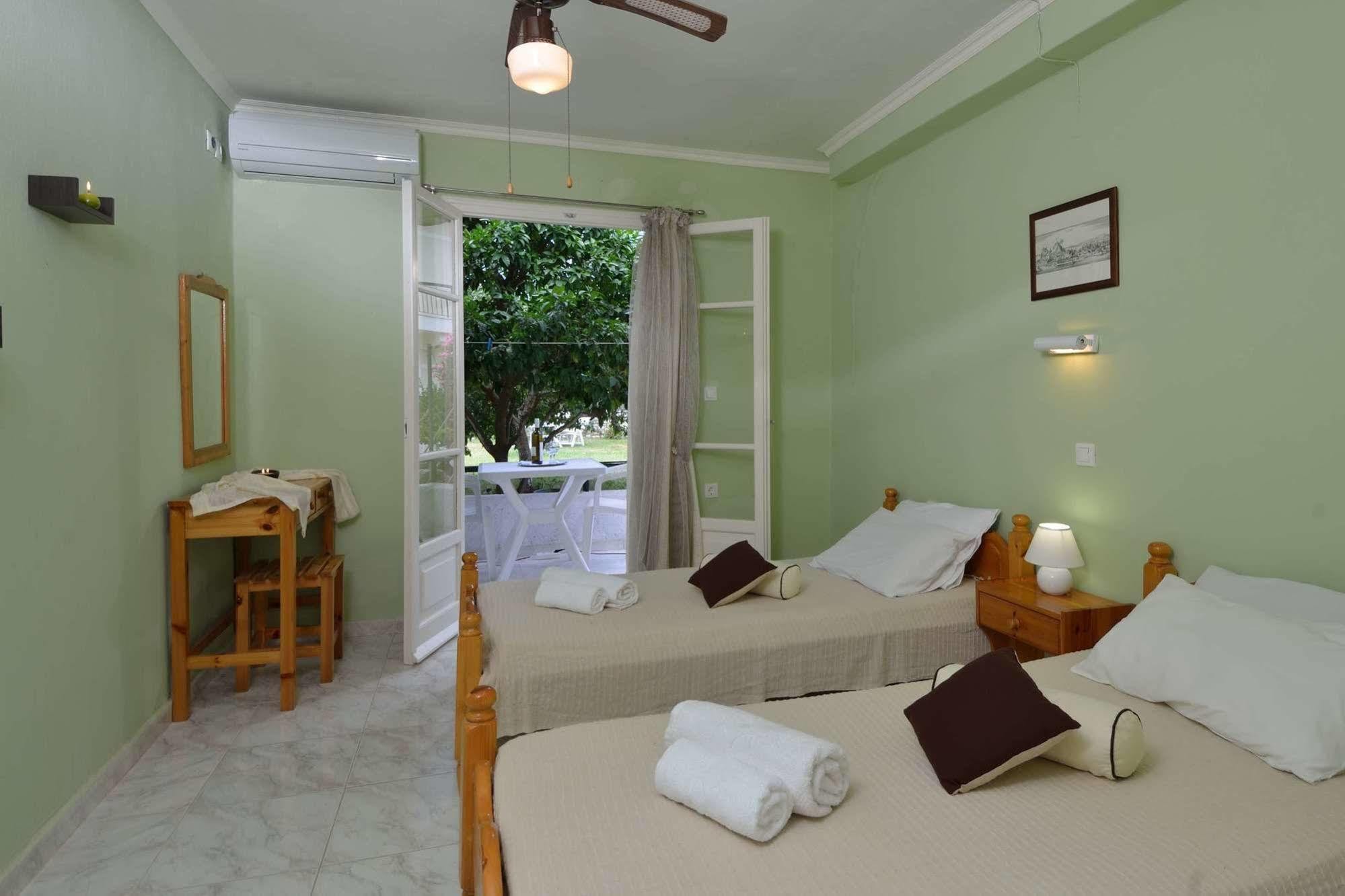 Damaskis Kassiopi Studios Buitenkant foto
