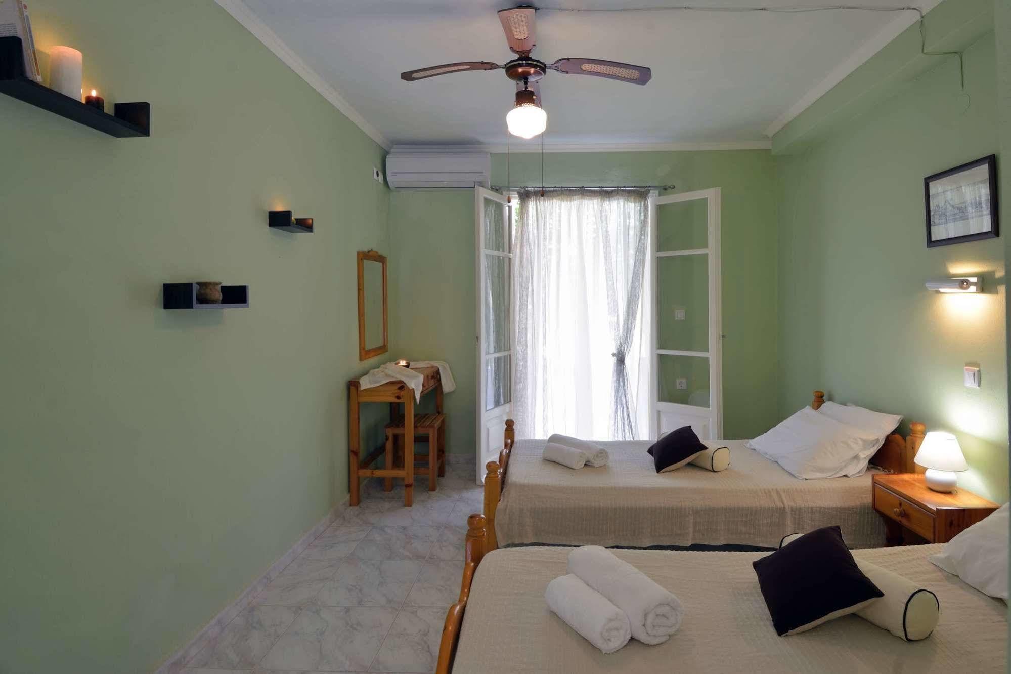 Damaskis Kassiopi Studios Buitenkant foto